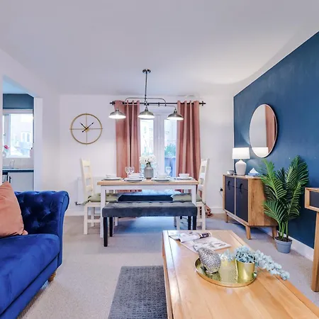Beautiful Stoke Home Sleeps 10 By Purestay Short Lets Exterior photo