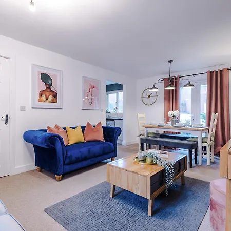Beautiful Stoke Home Sleeps 10 By Purestay Short Lets Exterior photo