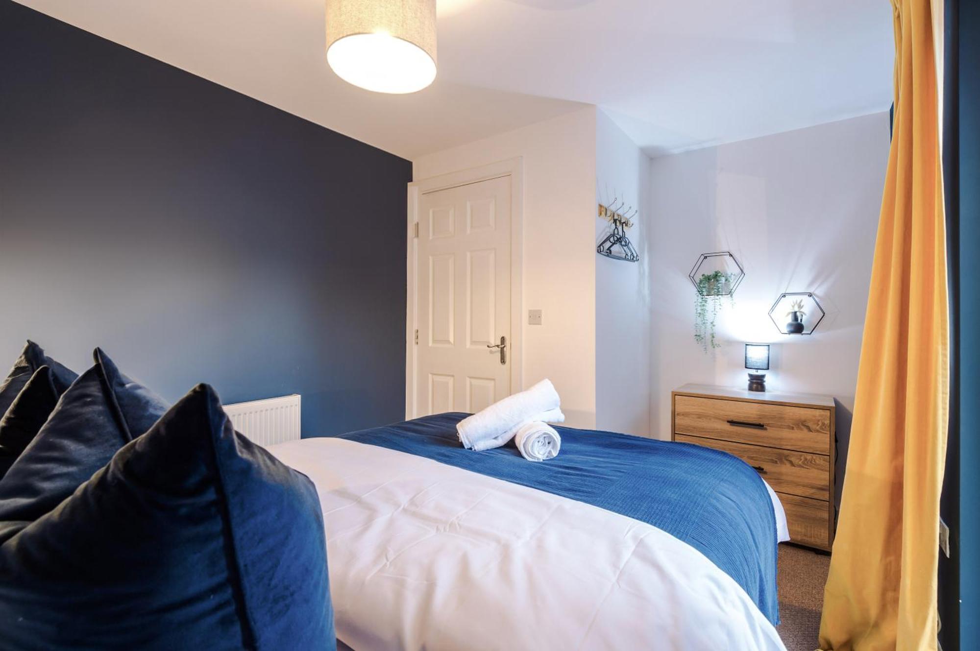 Holiday home Beautiful Sleeps 10 By Purestay Short Lets *