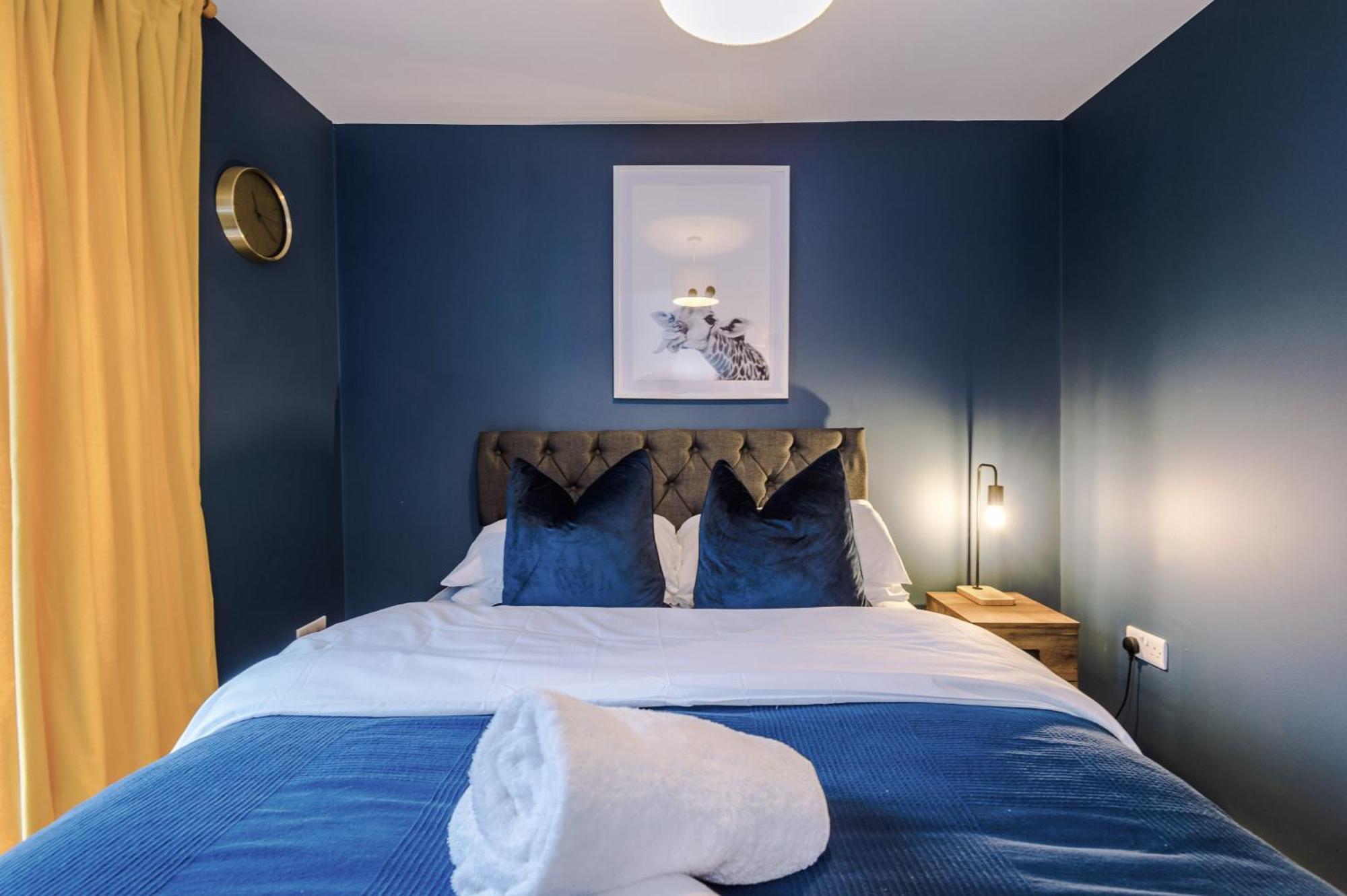 Beautiful Sleeps 10 By Purestay Short Lets * Stoke-on-Trent