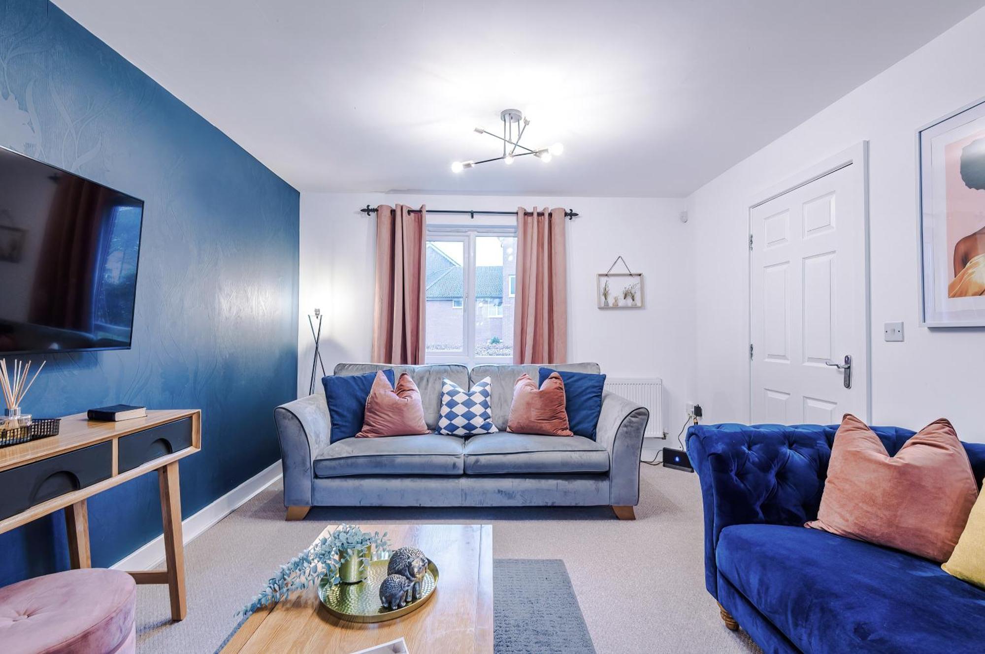 Beautiful Sleeps 10 By Purestay Short Lets *