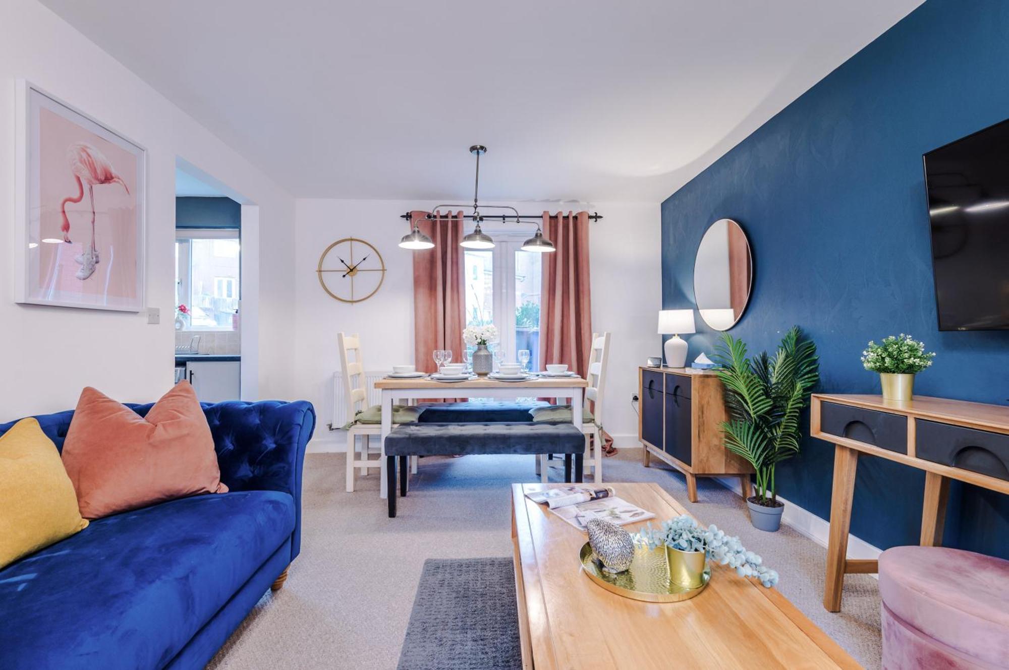 Beautiful Sleeps 10 By Purestay Short Lets Holiday home *